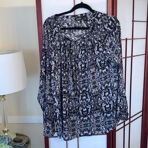 Sara Studio Viscose XL Peasant Blouse Bohemian Style Black and White In EUC